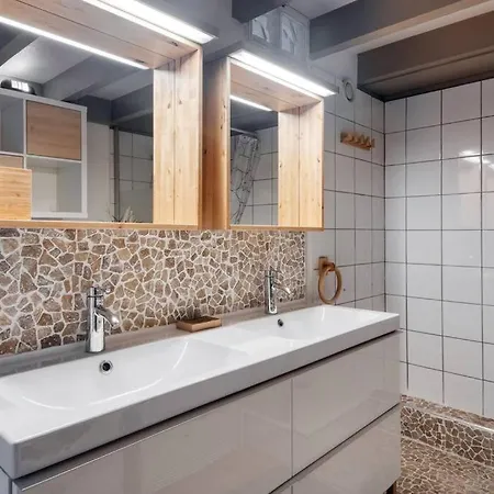 Appartement T3 Cosy , Cœur Historique De La Rochelle (Charente-Maritime)